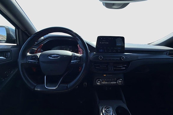 Ford Focus 9 of 15