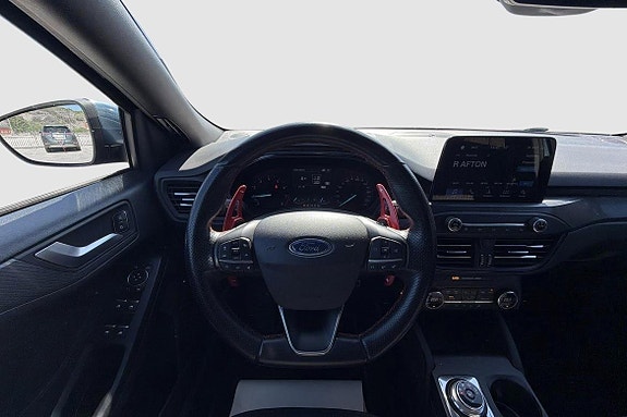 Ford Focus 10 of 15