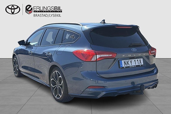 Ford Focus 2 of 15