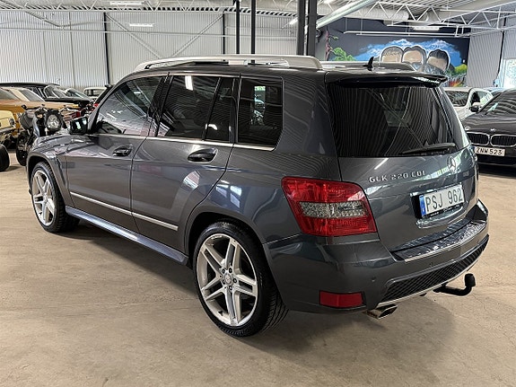 Mercedes-Benz GLK220 5 of 10
