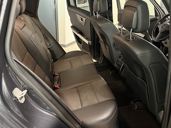 Mercedes-Benz GLK220 8 of 10