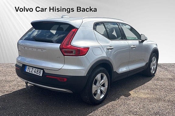 Volvo XC40 5 of 11