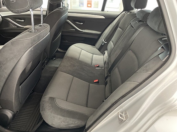 BMW 520 11 of 15
