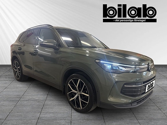 Volkswagen Tiguan 4 of 9