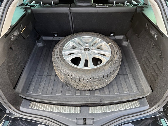 Renault Megane 24 of 24