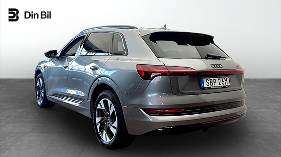Audi e-tron 3 of 12