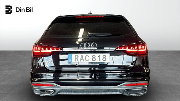 Audi A4 5 of 19