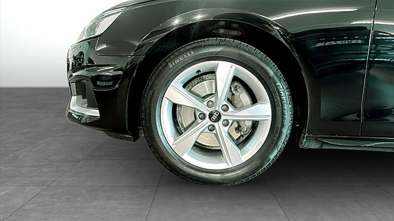 Audi A4 6 of 19