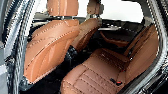 Audi A4 12 of 19