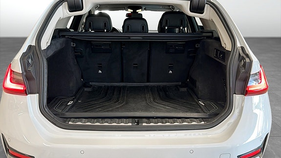 BMW 320d 10 of 25