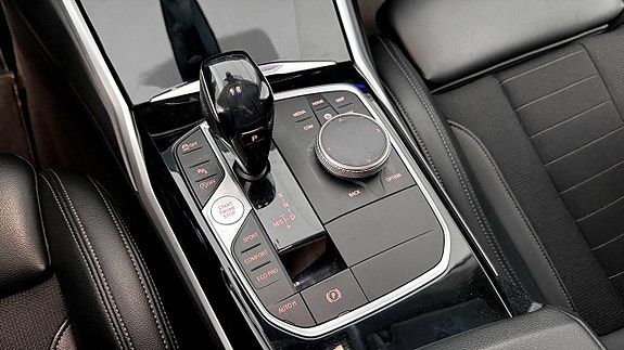 BMW 320d 19 of 25