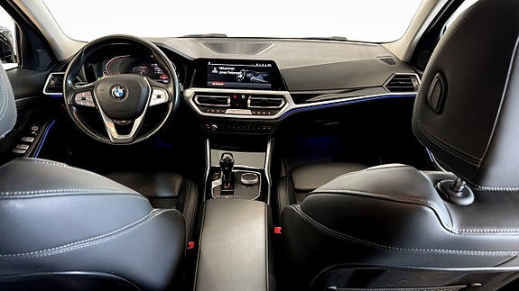 BMW 320d 4 of 25