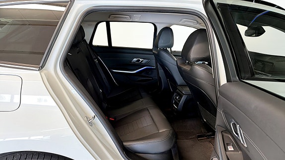 BMW 320d 5 of 25