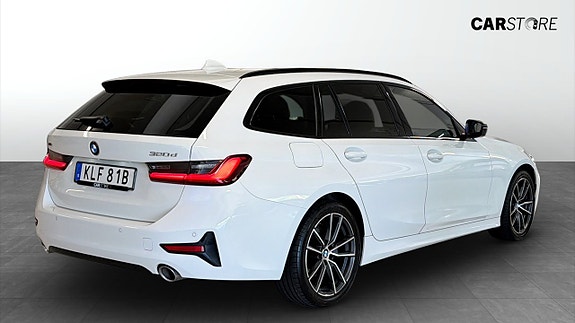 BMW 320d 2 of 25