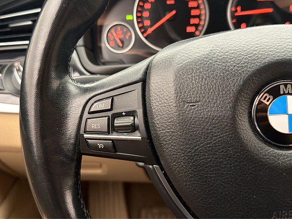 BMW 520 11 of 28