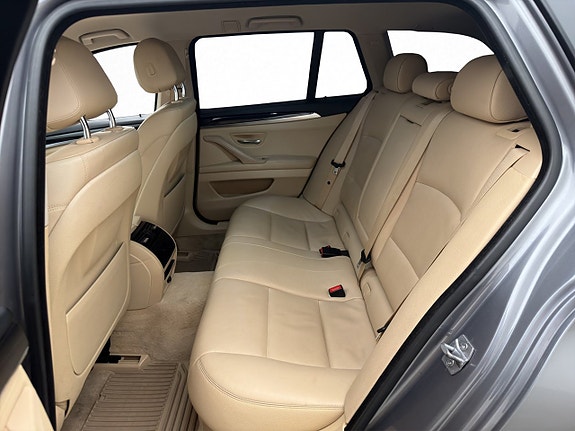 BMW 520 21 of 28