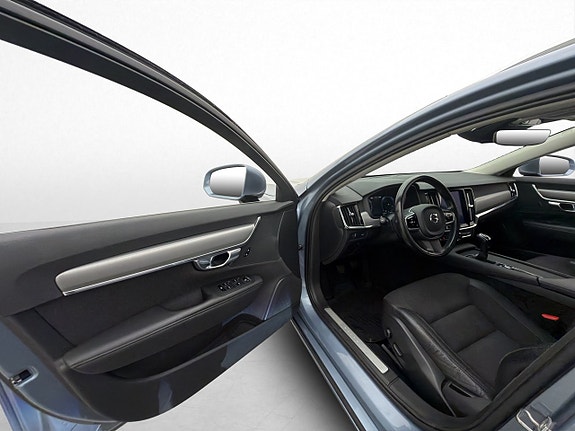 Volvo V90 9 of 30