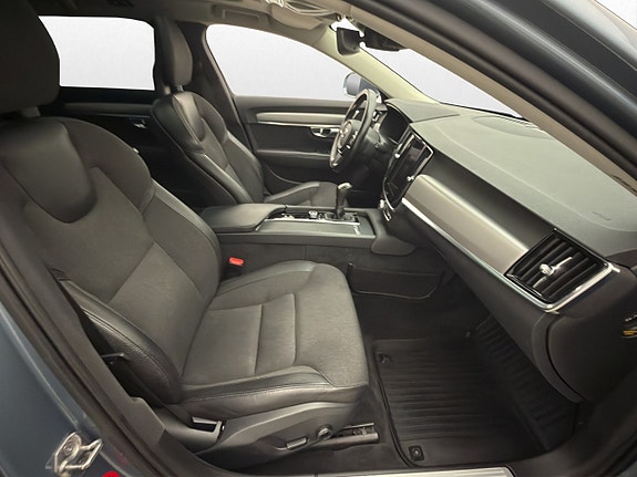 Volvo V90 25 of 30