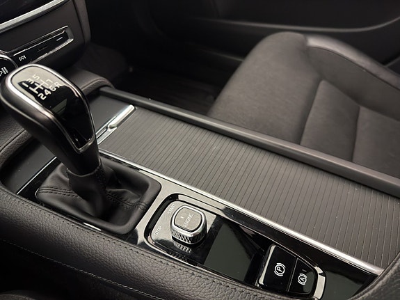 Volvo V90 23 of 30