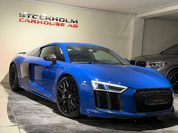Audi R8 4 of 25