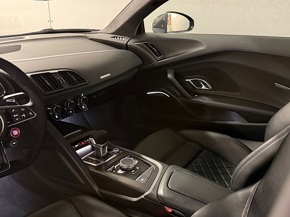 Audi R8 14 of 25