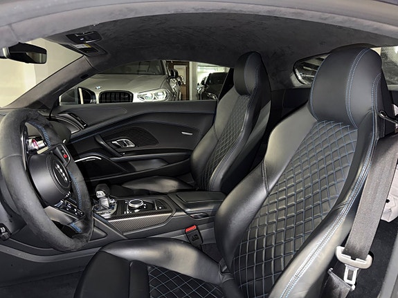 Audi R8 15 of 25