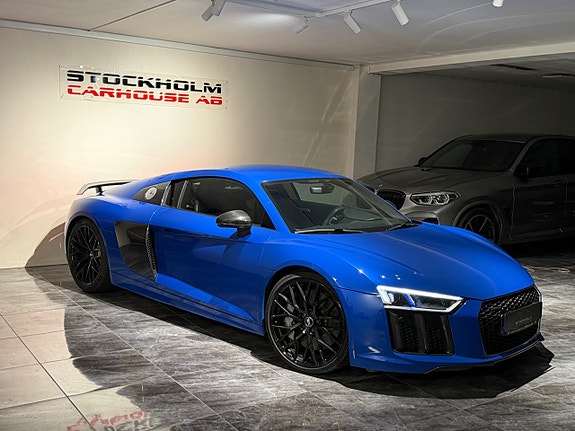 Audi R8 3 of 25