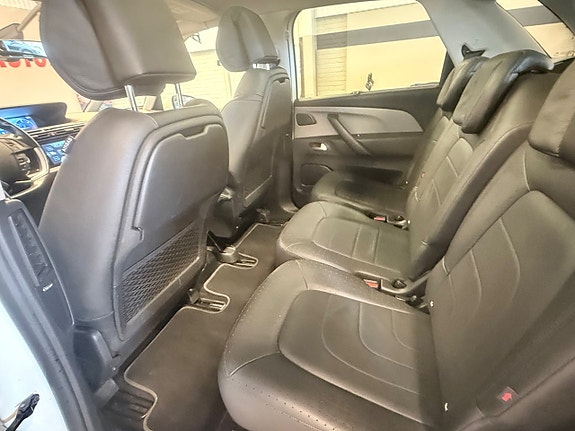 Citroen C4 Picasso 10 of 14