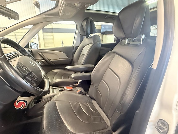 Citroen C4 Picasso 8 of 14