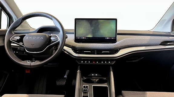 Skoda Enyaq 10 of 14