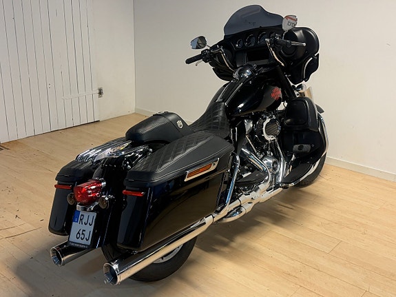 Harley-Davidson Electra Glide 107 1745cc 2019 7 of 9