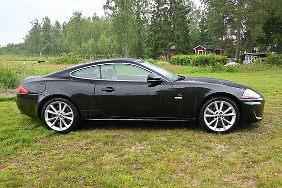 Jaguar XKR 4 of 16