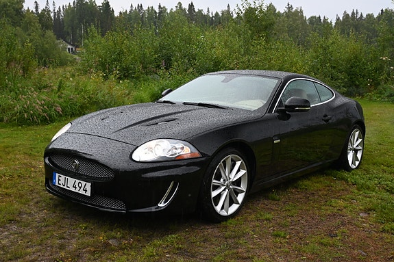 Jaguar XKR 3 of 16