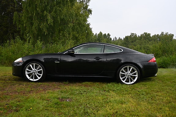 Jaguar XKR 7 of 16