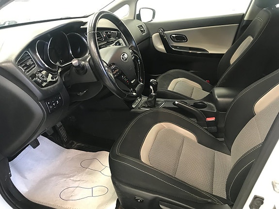 Kia Ceed 10 of 18