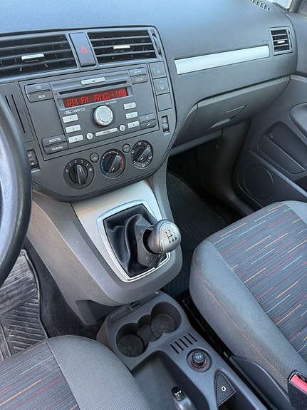 Ford C-Max 9 of 10