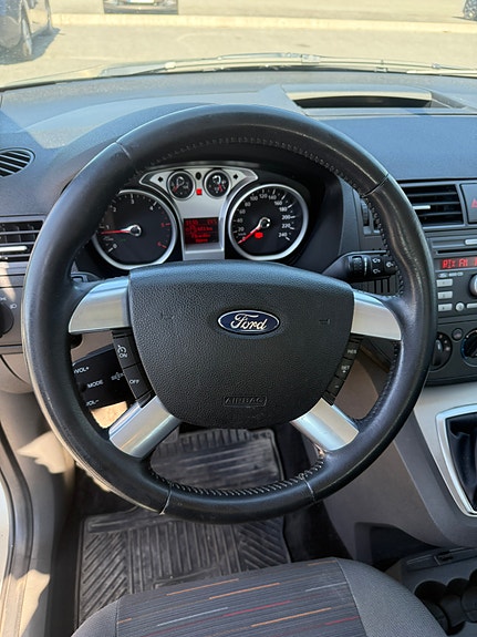 Ford C-Max 5 of 10