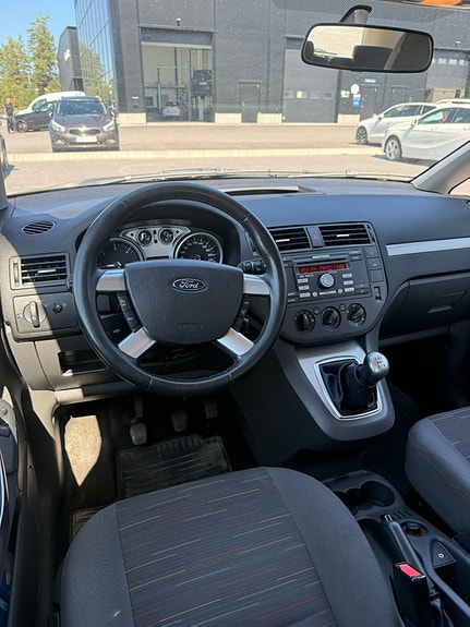Ford C-Max 4 of 10