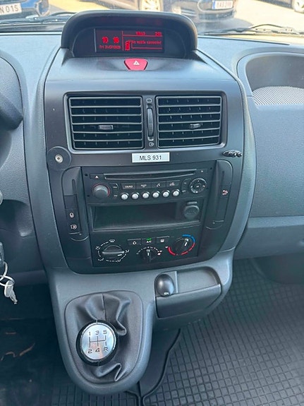 Peugeot Expert 10 of 15
