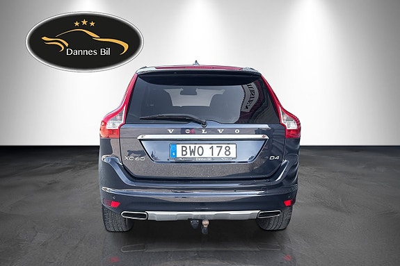 Volvo XC60 4 of 25