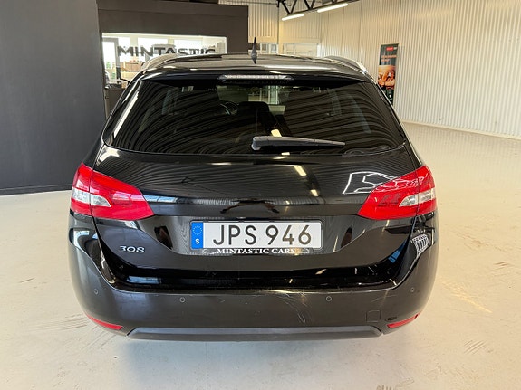 Peugeot 308 SW 7 of 23