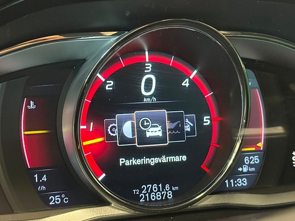Volvo XC60 14 of 30