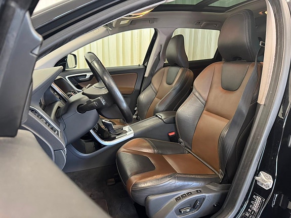 Volvo XC60 8 of 30