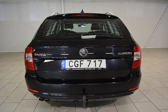 Skoda Superb 5 of 14