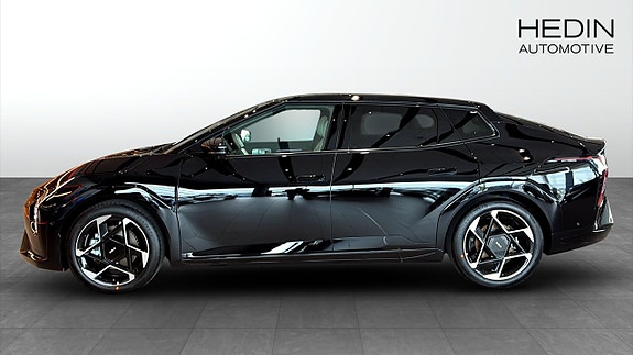 Kia EV4 6 of 9