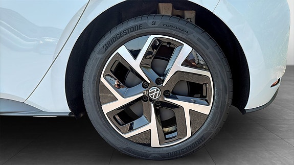 Volkswagen ID.3 Neo 6 of 12
