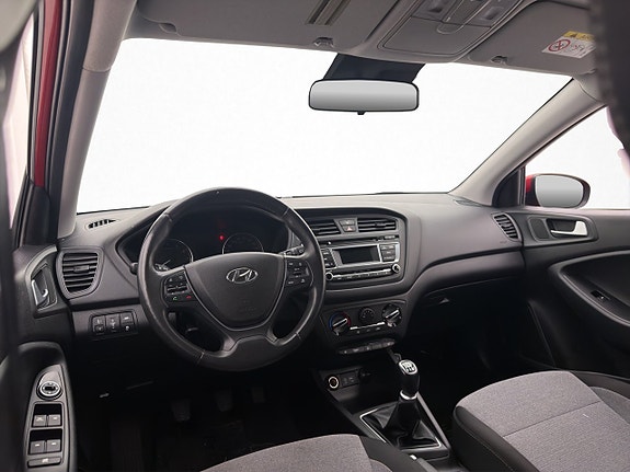 Hyundai i20 12 of 25
