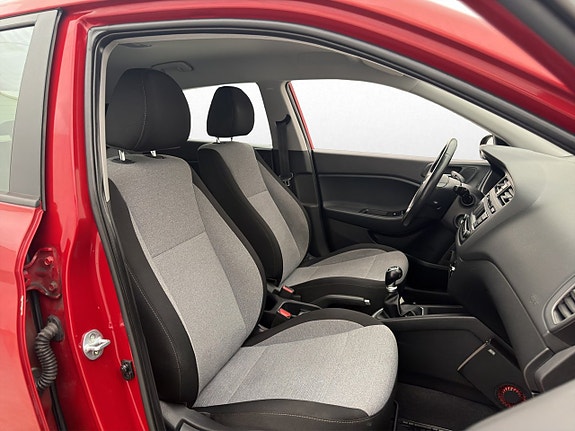 Hyundai i20 18 of 25