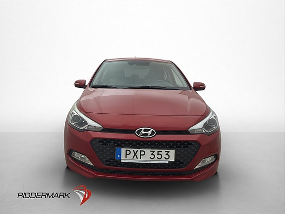 Hyundai i20 2 of 25