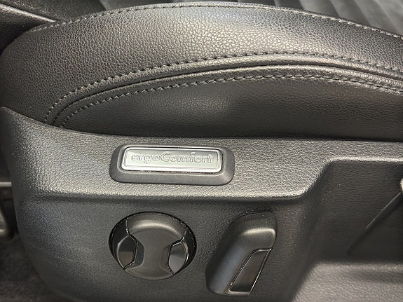 Volkswagen Passat 24 of 24